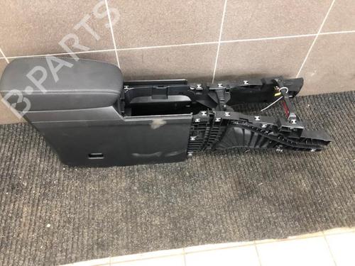 Used Armrest / Center console Armrest / Center console OPEL MOKKA 1.2 (76) (136 hp) 39913837 39913837