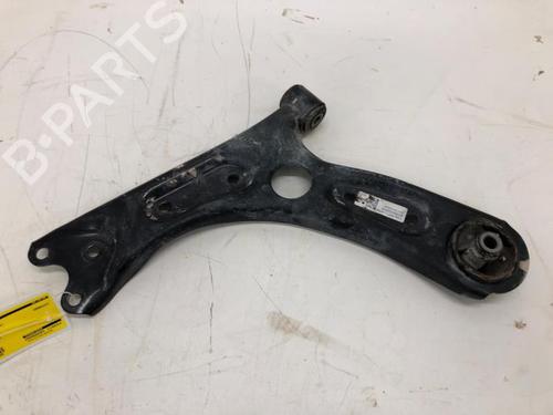 Used Left front suspension arm KIA CEED (CD) 1.4 (99 hp) 29519361