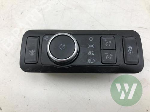 Used Headlight switch Headlight switch FORD USA MUSTANG MACH-E (CGW) EV (294 hp) 40450140 40450140