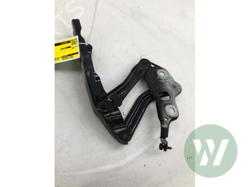 Used Hinge/Door check strap SKODA OCTAVIA IV Combi (NX5, PV5) 2.0 TDi (150 hp) 32004301