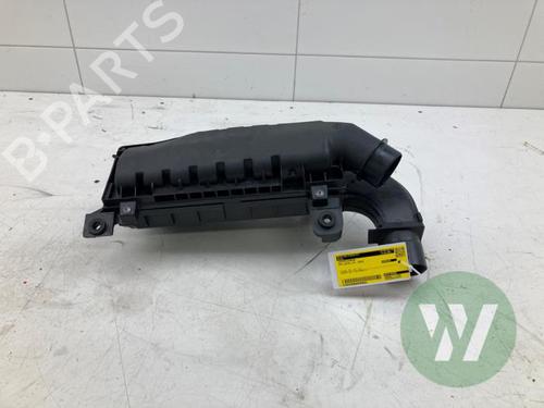 Used Air filter box Air filter box OPEL ASTRA L Sports Tourer (OV5) 1.2 (FRHNSL, FRHNSR) (131 hp) 39914699 39914699