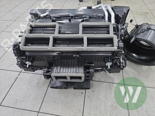 Andre PORSCHE TAYCAN (Y1A) 4S Performance Battery Plus (Y1ADB1) | BP39914751O1 - Image 3