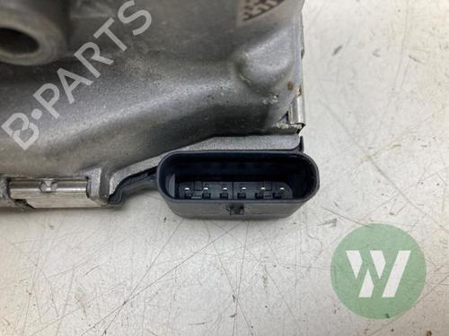 Used Throttle body RENAULT CAPTUR I (J5_, H5_) 1.3 TCe 150 (J5NK, J5JS) (150 hp) 32769688