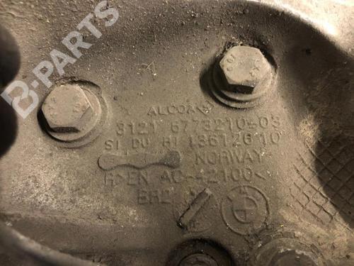 Used Right front steering knuckle BMW 3 (E90) 325 d (197 hp) 4770927