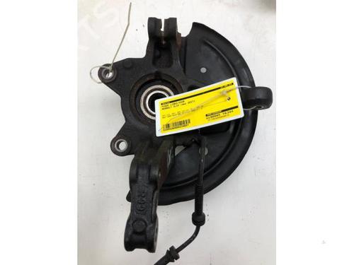 Used Left front steering knuckle RENAULT CLIO IV Grandtour (KH_) 1.2 16V (73 hp) 19477381