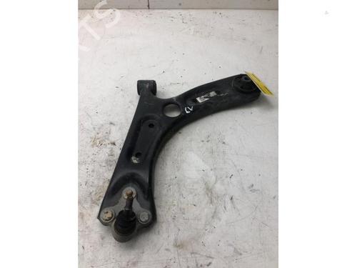Used Left front suspension arm KIA CEED (CD) 1.4 (99 hp) 17644854