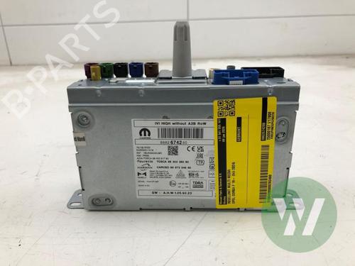 Centralina OPEL CORSA F (P2JO) 1.2 (68) (101 hp) 31372437