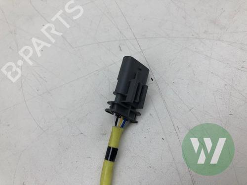 Used Electronic sensor OPEL CORSA F (P2JO) 1.2 (68) (101 hp) 31370879