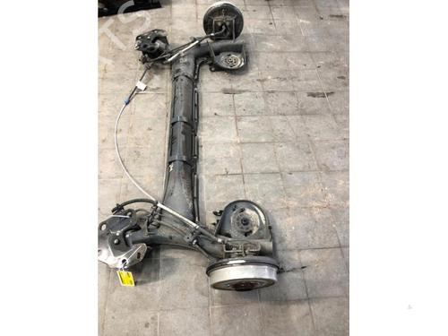 Eixo traseiro Eixo traseiro RENAULT KANGOO III MPV TCe 100 (KJMA) (102 hp) 39913371 39913371