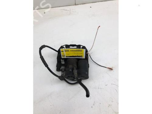 Used Left rear brake caliper BMW X1 (F48) sDrive 20 i (192 hp) 30319992