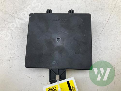 electronic-module-renault-captur-i-j5_-h5_-2013-32769702 main image