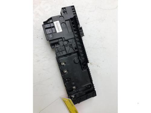 Fuse box MERCEDES-BENZ EQV (W447) EQV 300 (447.813, 447.815) | BP10202290E1