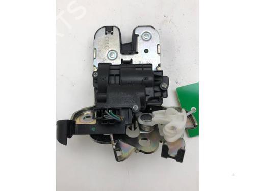 Used Electronic module AUDI A1 Sportback (8XA, 8XF) 1.0 TFSI (95 hp) 17741376
