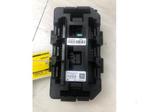Used Fuse box BMW 1 (F20) 116 i (136 hp) 18969135