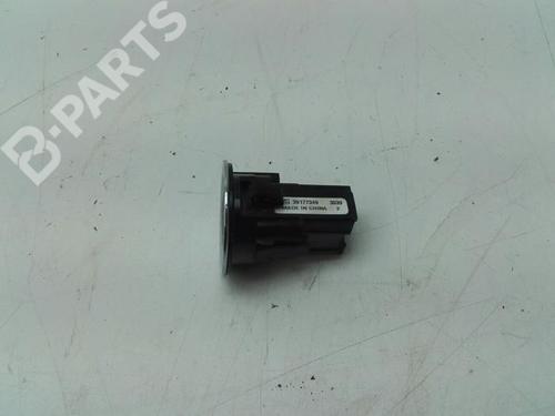 Switch VAUXHALL INSIGNIA Mk II (B) Sports Tourer (Z18) 1.6 D (35) | BP7796744I30 