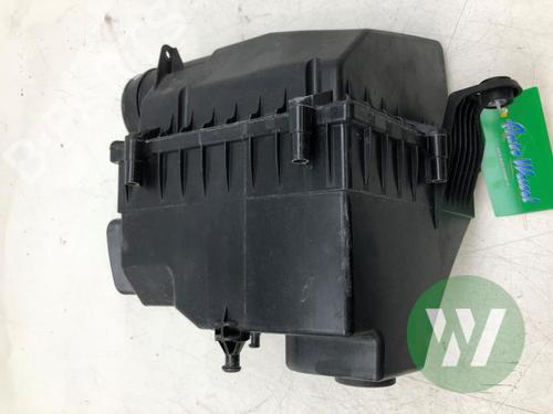 Air filter box LAND ROVER RANGE ROVER VELAR (L560) 2.0 P400 Hybrid 4x4 | BP38106605M87 - Image 2
