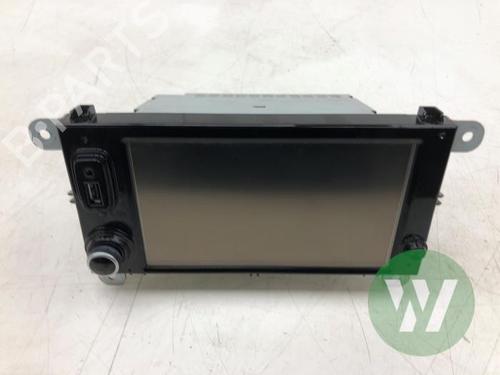 Used Radio RENAULT CLIO IV Grandtour (KH_) 1.2 16V (73 hp) 31319857