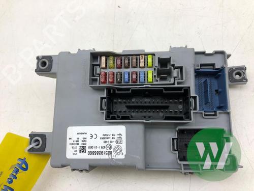 Used Fuse box Fuse box FIAT 500 C (312_) 0.9 (312AXN1A, 312AXN11) (80 hp) 36379677 36379677