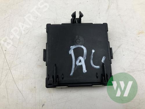 Used Electronic module Electronic module MERCEDES-BENZ A-CLASS Saloon (V177) A 250 e (177.186) (218 hp) 40286204 40286204
