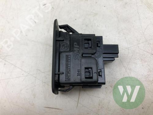 Switch BMW X1 (U11) xDrive 30e Plug-in-Hybrid | BP39915275I30 - Image 2