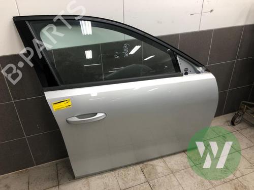 Used Right front door Right front door 37525445 37525445