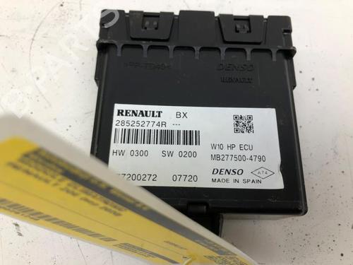 Used Electronic module RENAULT ZOE Hatchback Van (BFM_) Electric (BFMF) (109 hp) 30448598