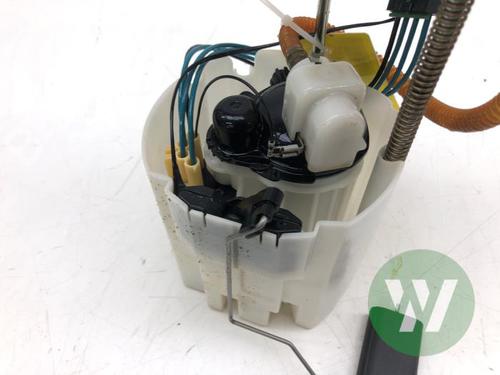 Used Fuel pump Fuel pump 36872543 36872543