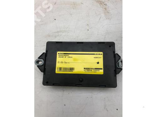 Used Fuse box JAGUAR XF II (X260) 3.0 (380 hp) 12071358