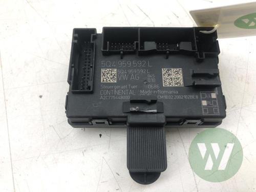 Used Electronic module Electronic module SKODA OCTAVIA IV Combi (NX5, PV5) 1.5 TSi (150 hp) 40027588 40027588