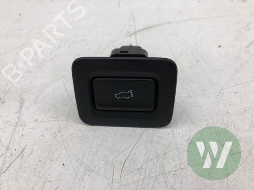 Kombi Kontakt / Stilkkontakt Kombi Kontakt / Stilkkontakt MAZDA CX-5 (KF) 2.0 e-SKYACTIV G 165 (165 hp) 39914597 39914597