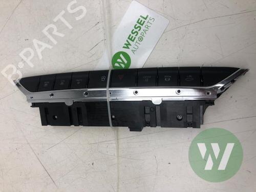 Warning switch SKODA OCTAVIA IV Combi (NX5, PV5) 1.5 TSi | BP40024519I22 - Image 2
