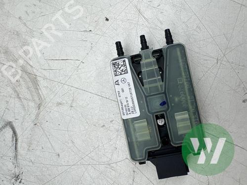 Used Electronic module Electronic module MERCEDES-BENZ C-CLASS (W205) C 180 (205.076) (156 hp) 40551708 40551708