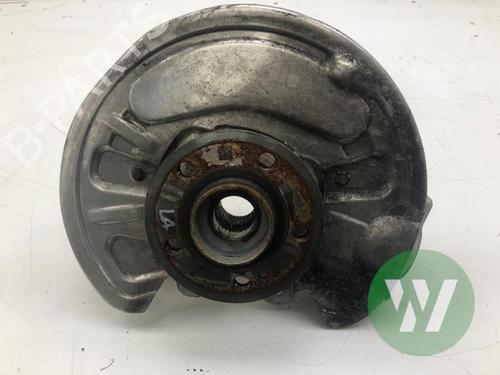 Venstre hjullejehus spindel Venstre hjullejehus spindel MERCEDES-BENZ GLE (V167) AMG GLE 53 EQ Boost 4-Matic+ (167.161) (435 hp) 34177131 34177131