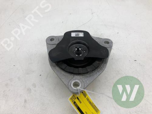 Used Gearbox mount Gearbox mount TOYOTA PROACE MAX Van (MFY_, MFQ_) 2.2 D4D 140 (MFY4) (140 hp) 39915347 39915347