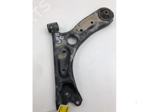 Used Left front suspension arm KIA CEED (CD) 1.4 (99 hp) 17750014