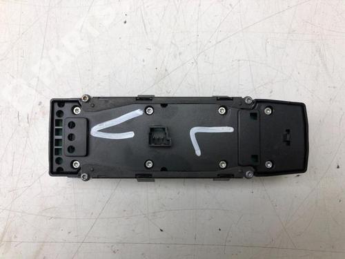 Switch MERCEDES-BENZ M-CLASS (W166) ML 350 BlueTEC 4-matic (166.024, 166.023) | BP12147561I30 
