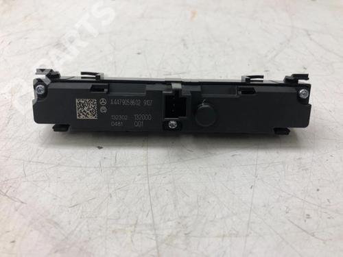 Switch MERCEDES-BENZ EQV (W447) EQV 300 (447.813, 447.815) | BP10494933I30 