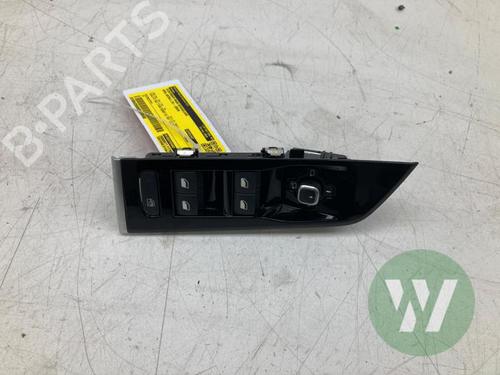 Used Switch Switch OPEL ASTRA L Sports Tourer (OV5) 1.2 (FRHNSL, FRHNSR) (131 hp) 39914703 39914703