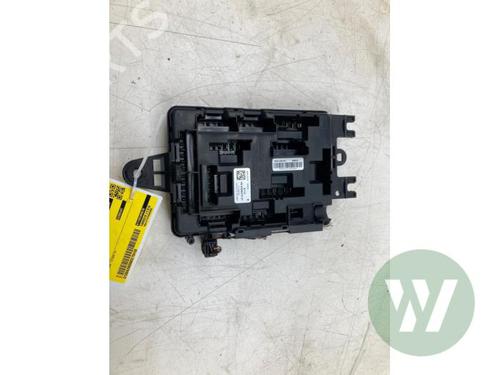 Used Fuse box Fuse box BMW 1 (F20) 120 d (190 hp) 36091523 36091523