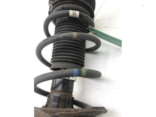 Right front shock absorber SKODA OCTAVIA III Combi (5E5, 5E6) 2.0 TDI | BP22177789M17 