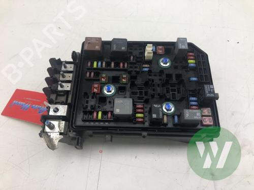 Used Fuse box OPEL ASTRA K (B16) 1.4 Turbo (68) (150 hp) 31718709