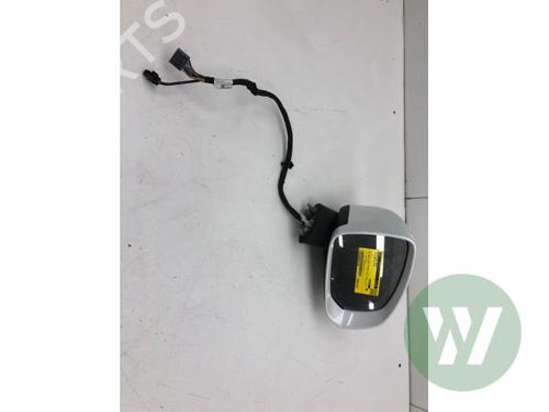 Used Right mirror Right mirror 33189382 33189382
