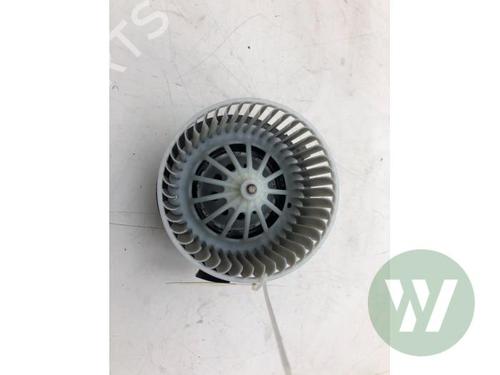 Used Heater blower motor OPEL CROSSLAND X / CROSSLAND (P17, P2QO) 1.2 (75) (110 hp) 31865090