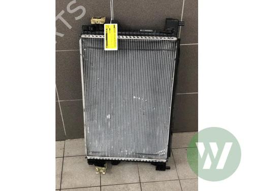 Used Water radiator Water radiator 38338893 38338893