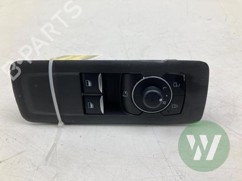 Used Switch Switch FORD TRANSIT CUSTOM V710 Van (NRN) 2.5 Duratec Plug-in-Hybrid (232 hp) 39916296 39916296