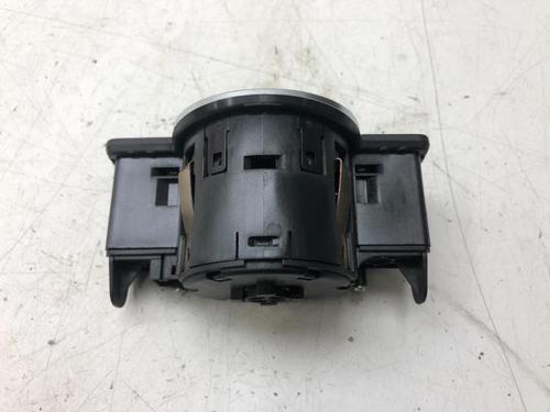 Headlight switch MERCEDES-BENZ E-CLASS (W212) E 220 CDI / BlueTEC (212.001, 212.002) | BP11488527I24 