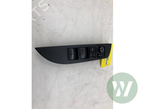 Used Switch Switch SUZUKI SWACE (AMZ_) 1.8 Hybrid (122 hp) 39914528 39914528