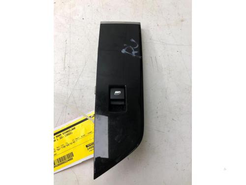 Used Switch OPEL CROSSLAND X / CROSSLAND (P17, P2QO) 1.2 (75) (131 hp) 18953101