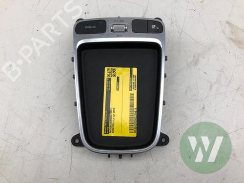 Used Switch Switch MERCEDES-BENZ CLA Shooting Brake (X118) CLA 200 Mild-Hybrid (118.687) (163 hp) 39915106 39915106