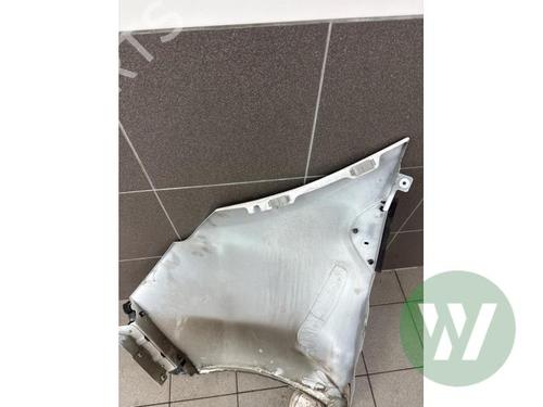 Used Right front fenders Right front fenders RENAULT TRAFIC III Van (FG_) 2.0 dCi 130 (FGMY) (131 hp) 40537452 40537452